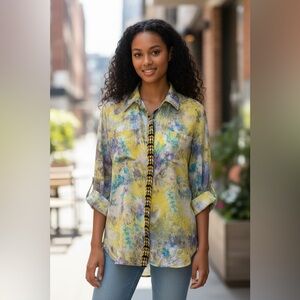 Women’s long sleeved collared button up blouse